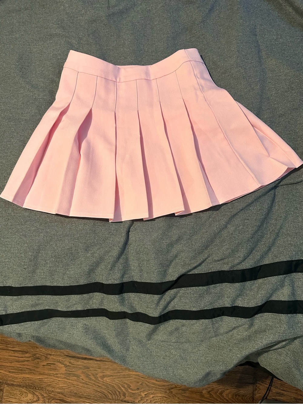 Amazon Essentials Pink Pleated Mini Skirt
